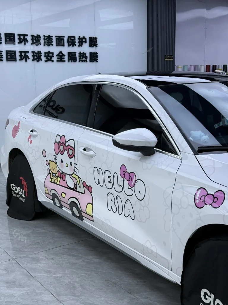洛阳奥迪 A3猫咪主题彩绘施工实拍图 2