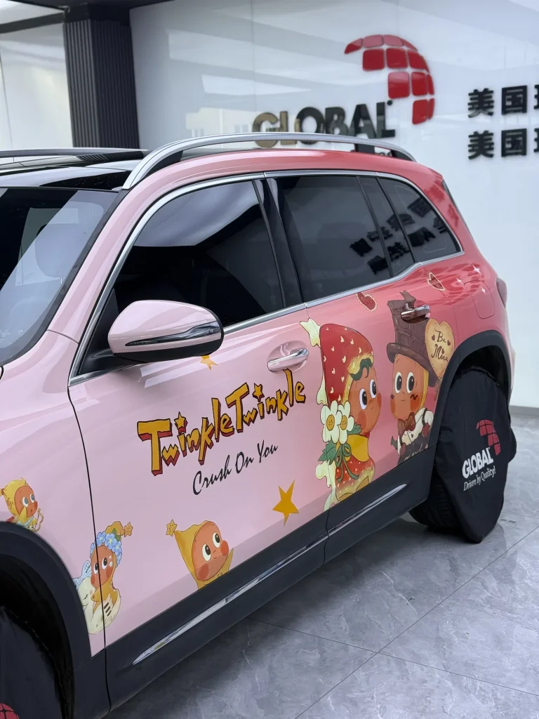 洛阳奔驰 GLB星星人主题彩绘施工实拍图 4